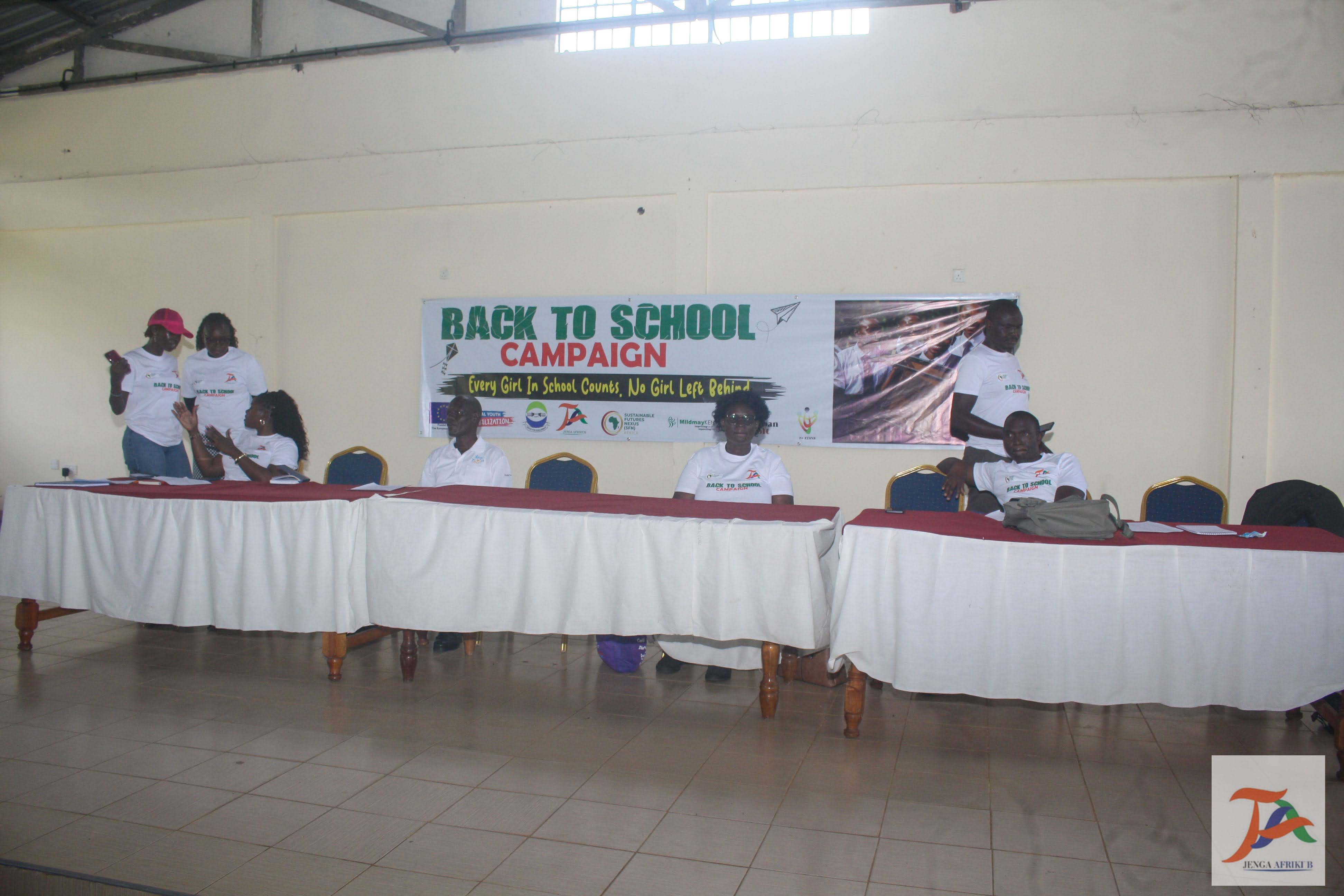 Youth participants in a Jenga AfriHub holiday programme activity